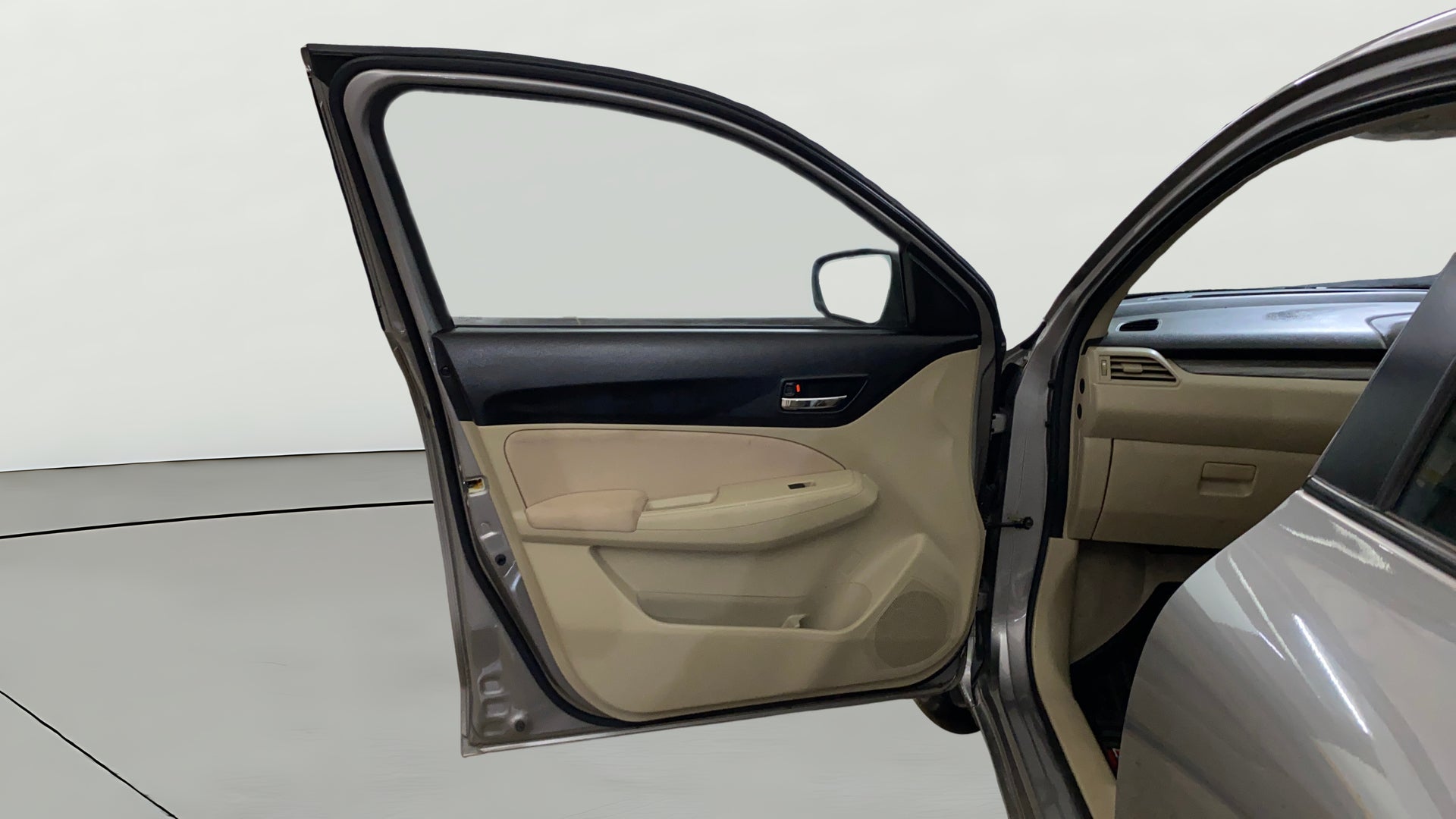Front passenger door interior of a Maruti Suzuki Dzire 2018-2023