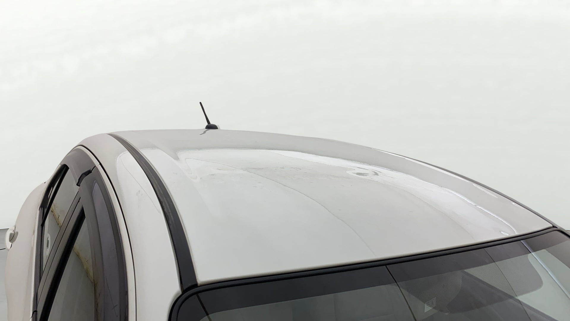 Roof and rear window view of a Maruti Suzuki Dzire