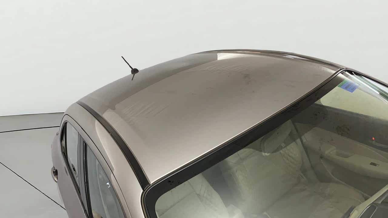 Roof and windshield view of a Maruti Suzuki Dzire 2018-2023