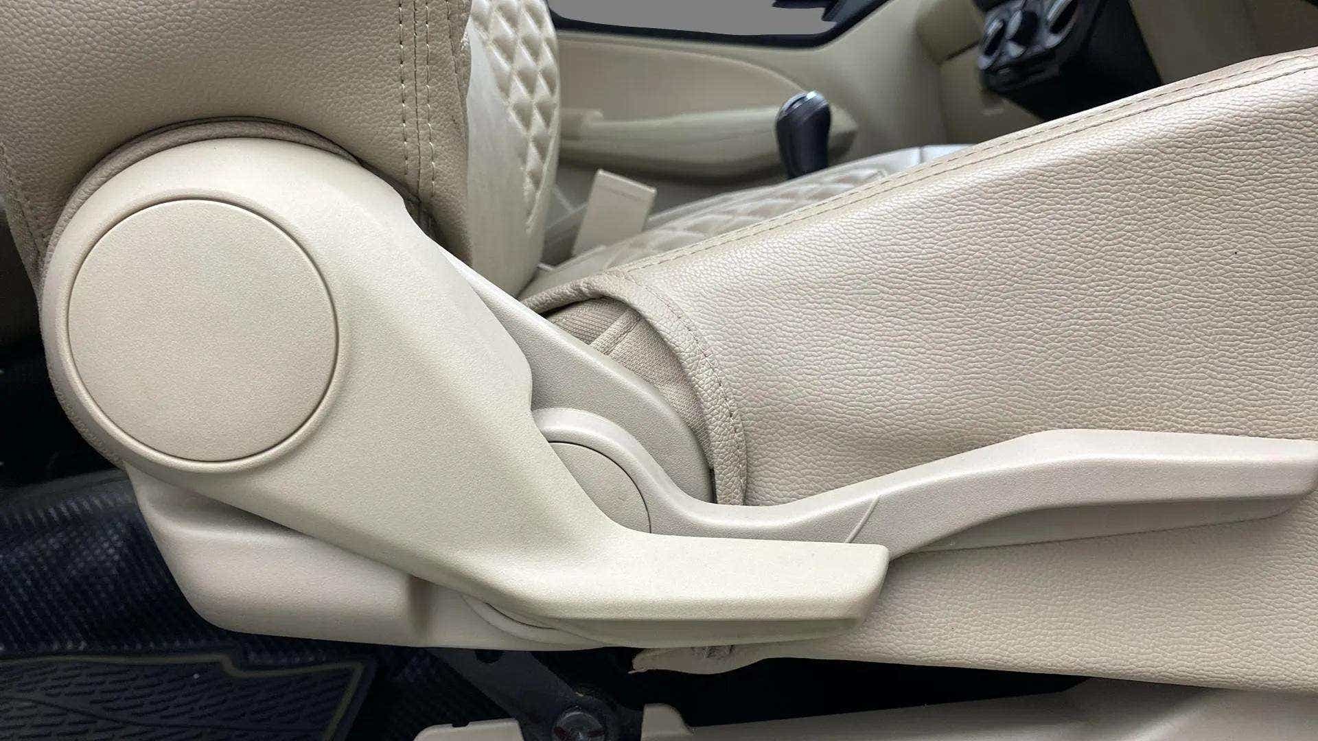 Front seat adjustment lever of a Maruti Suzuki Dzire 2018-2023