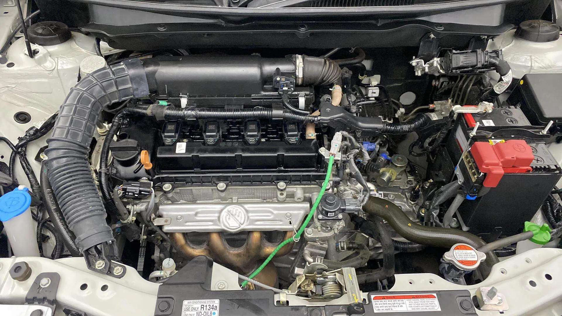 Engine bay of a Maruti Suzuki Dzire 2018-2023