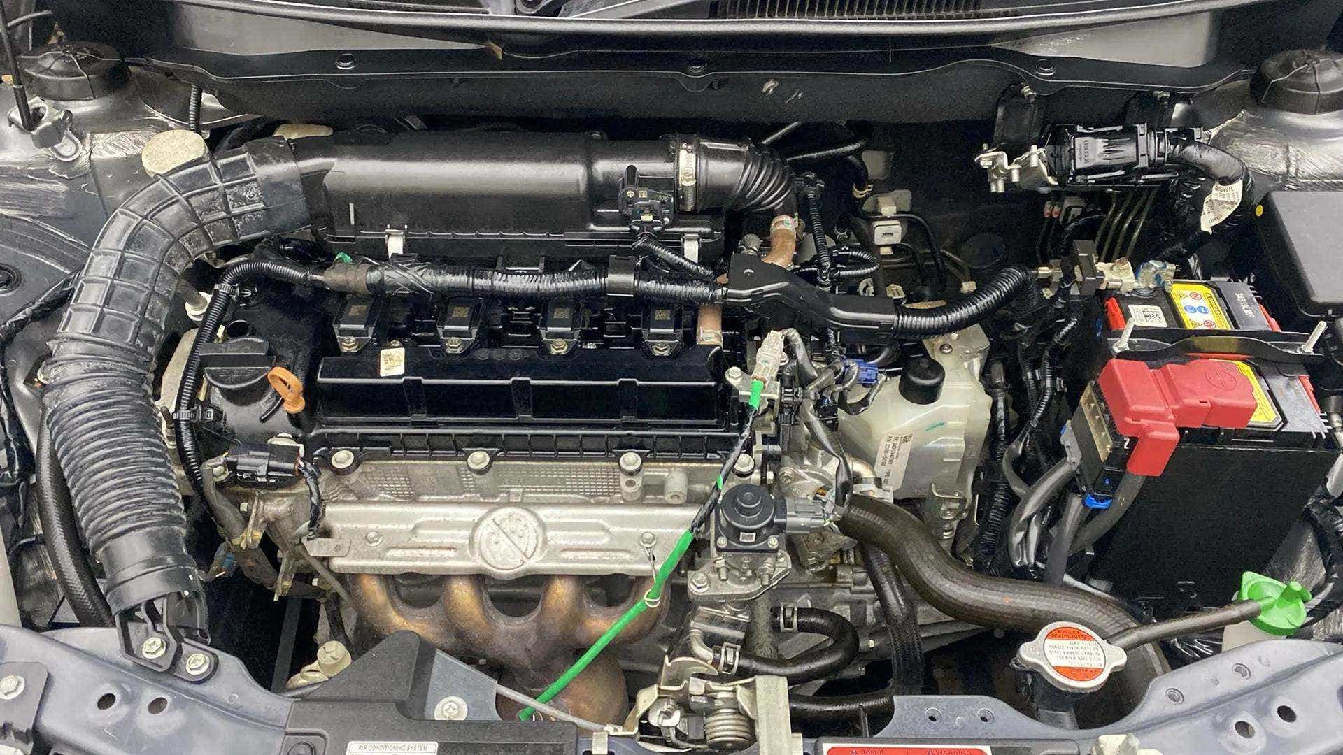 Engine bay view of a Maruti Suzuki Dzire 2018-2023