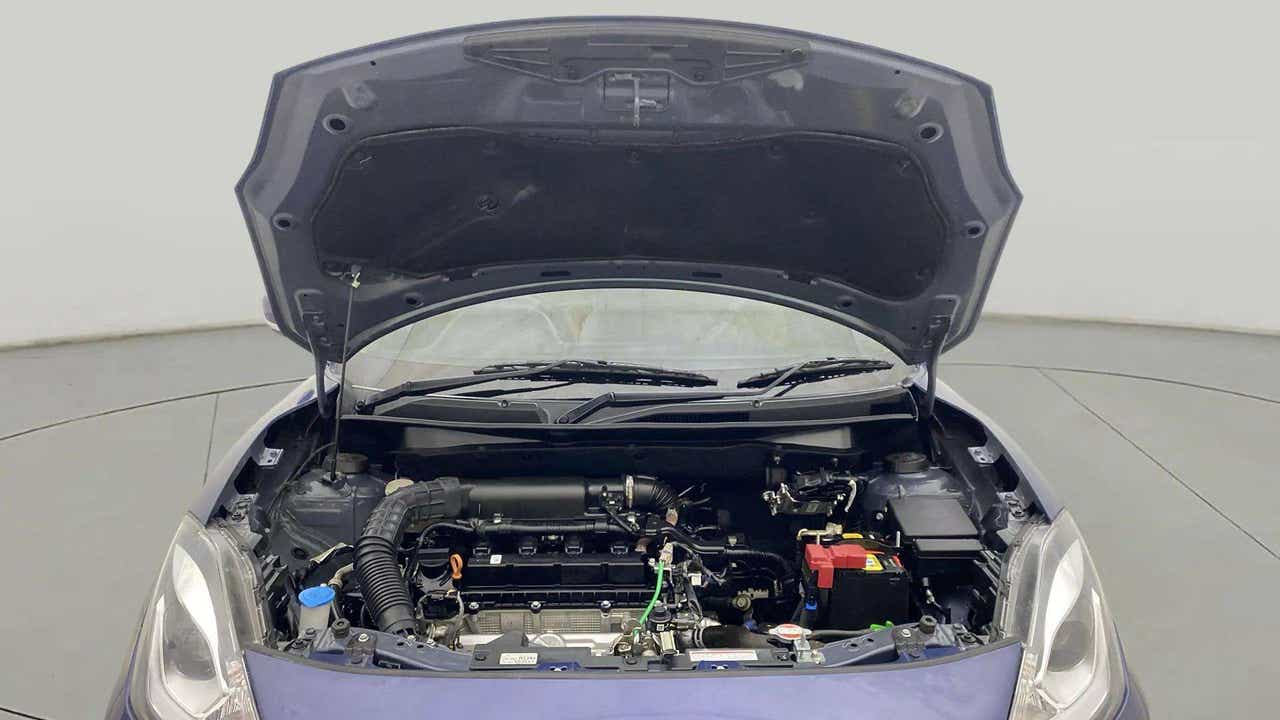 Engine bay view of a Maruti Suzuki Dzire