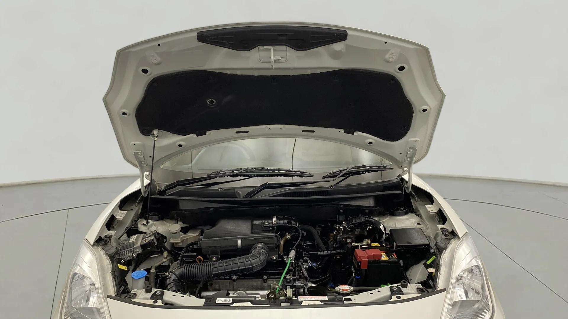 Engine bay view of a Maruti Suzuki Dzire