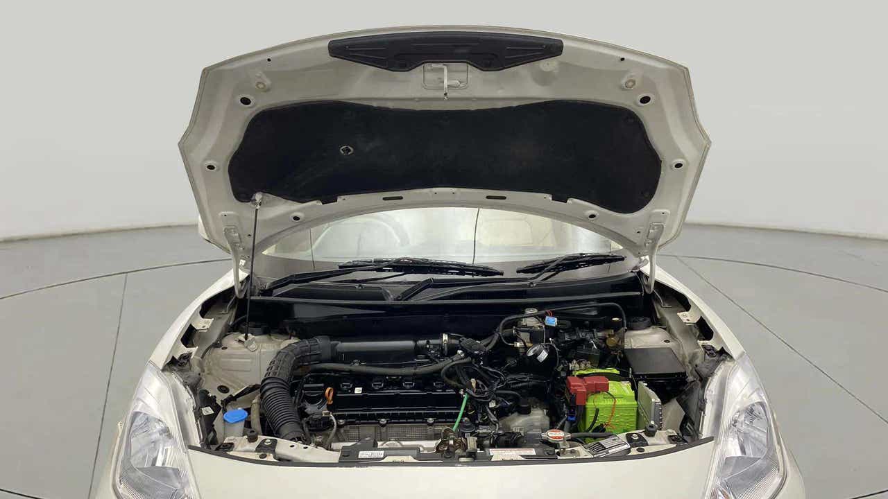 Engine bay view of a Maruti Suzuki Dzire