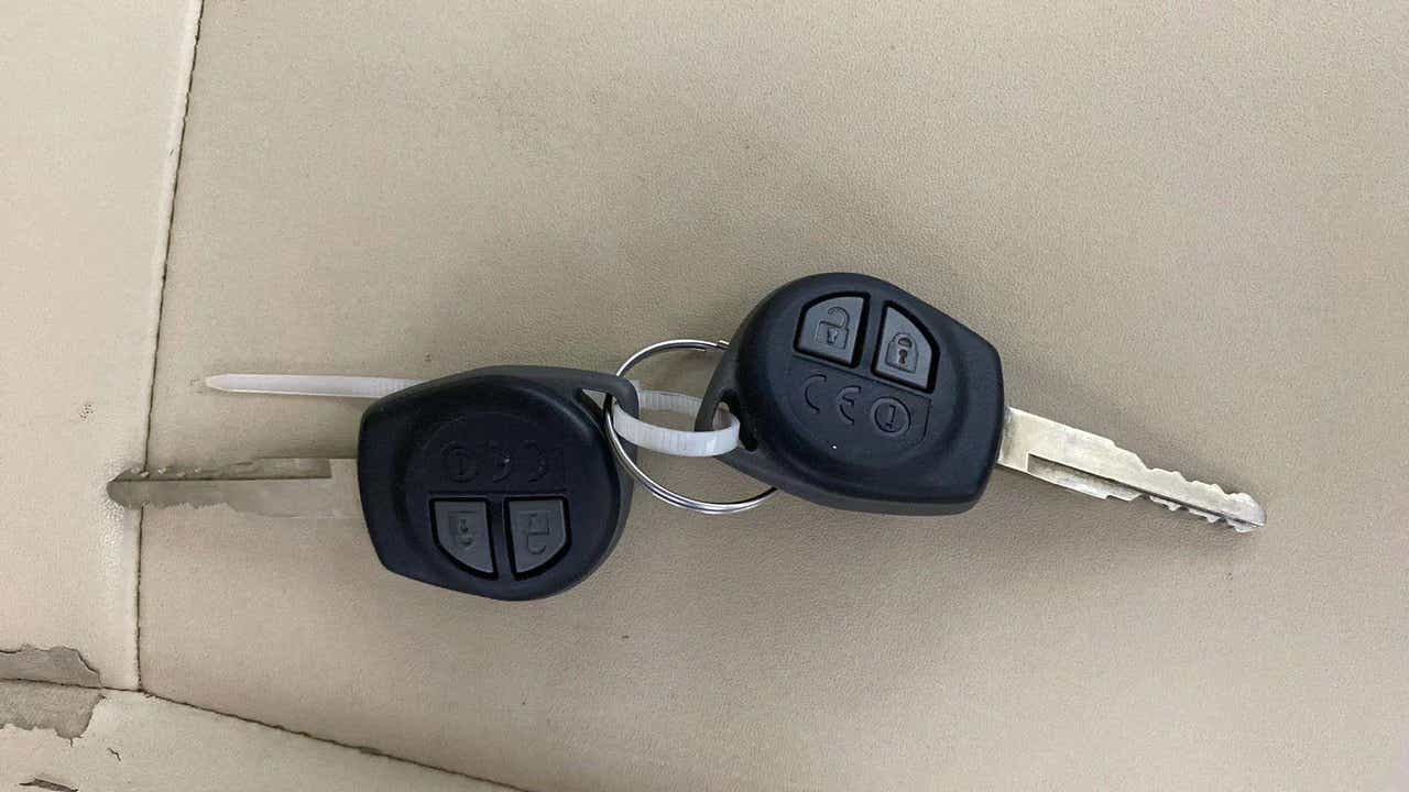 Car key fobs of a Maruti Suzuki Dzire