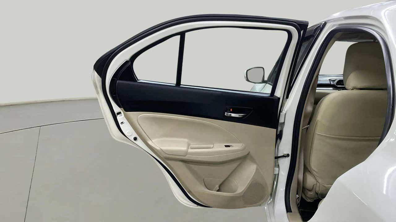Rear left door interior of a Maruti Suzuki Dzire 2018-2023