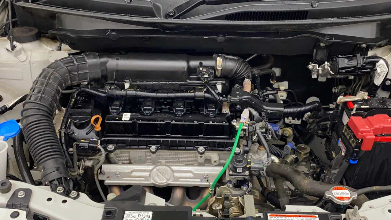 Engine bay of a Maruti Suzuki Dzire