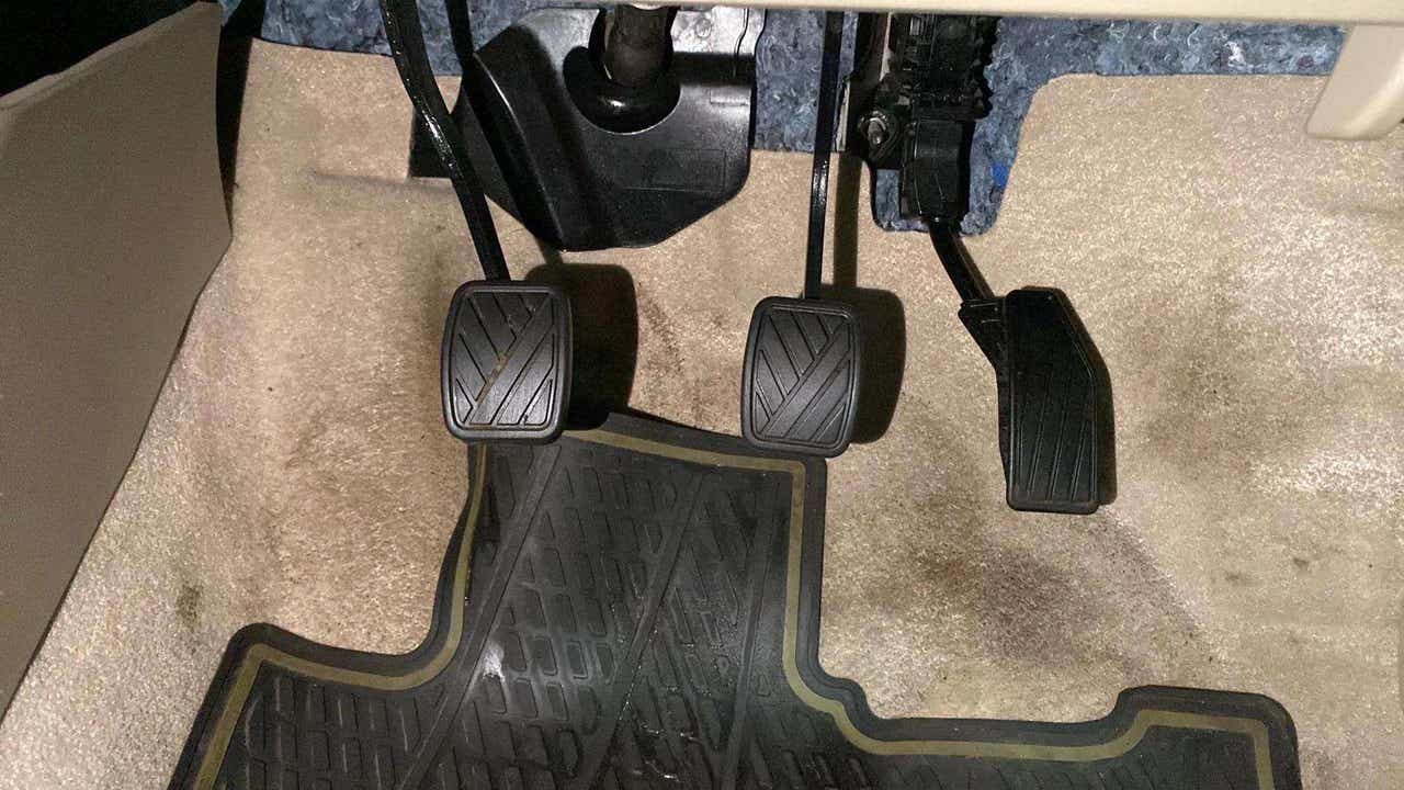 Foot pedals of a Maruti Suzuki Dzire 2018-2023