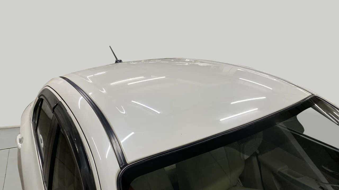 Roof view of a maruti suzuki dzire 2018-2023