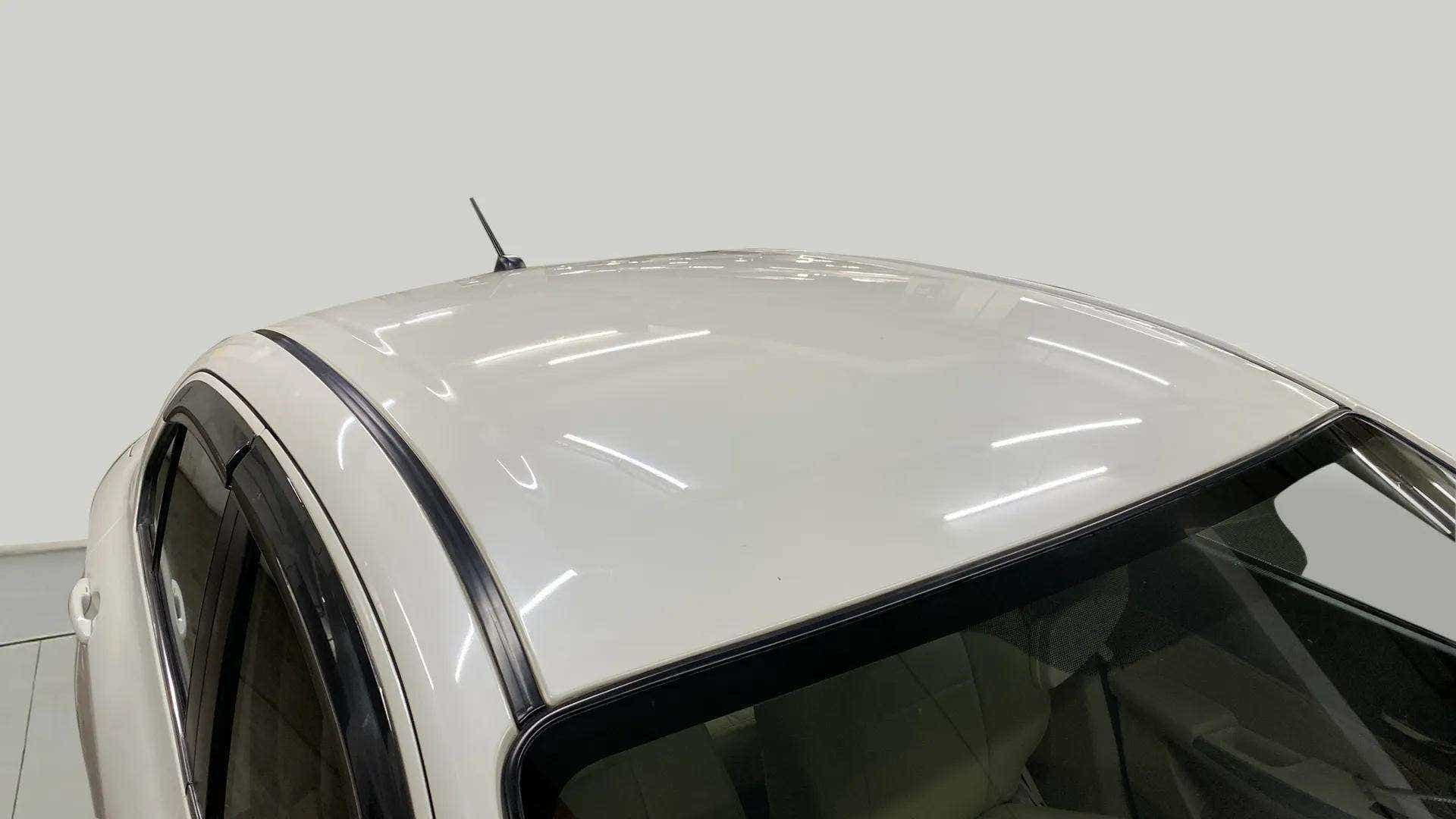 Roof view of a maruti suzuki dzire 2018-2023