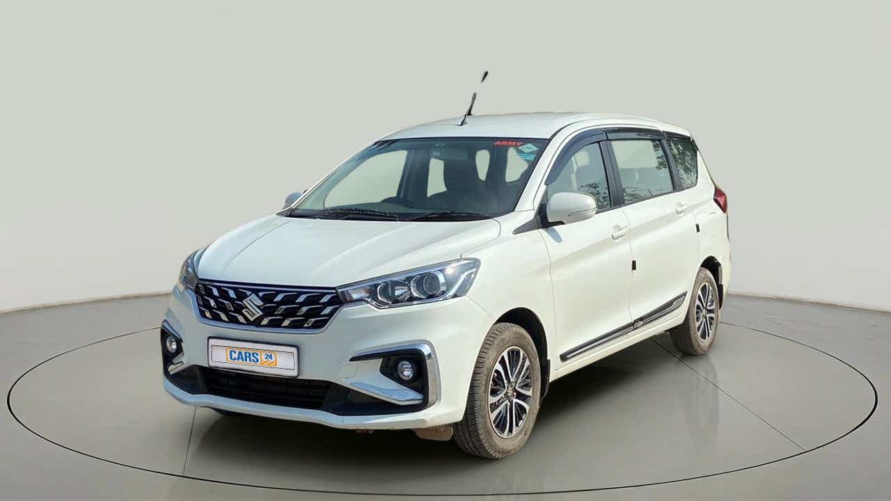 Front three-quarter view of a Maruti Suzuki Ertiga