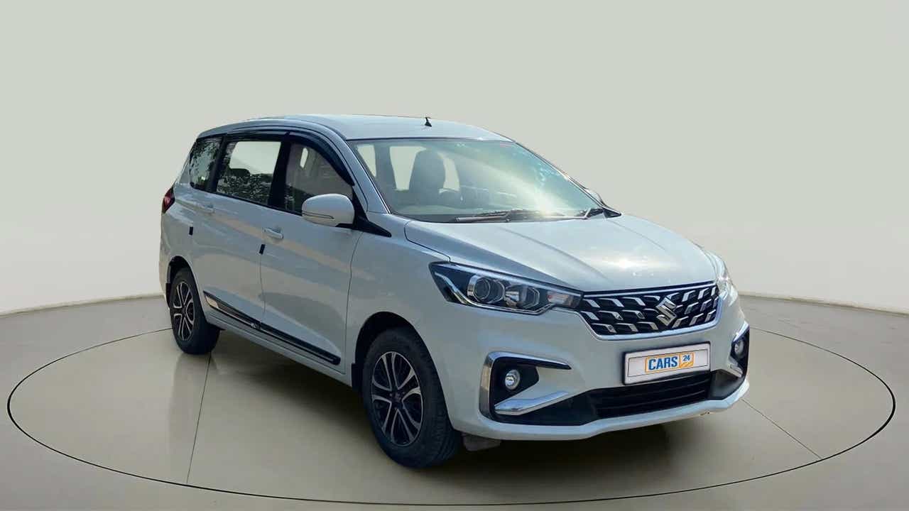 Front three-quarter view of a Maruti Suzuki Ertiga