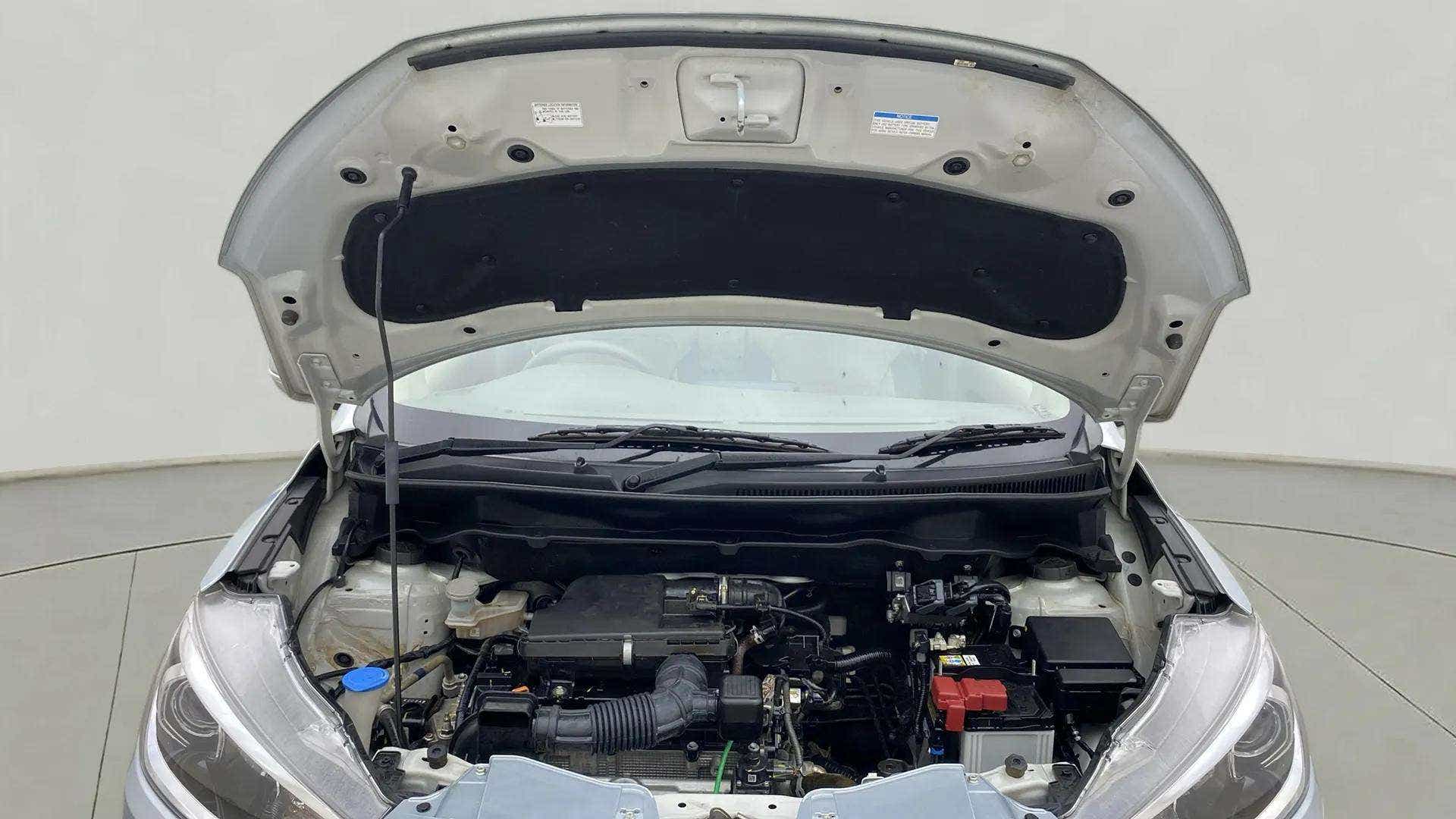 Engine bay of a Maruti Suzuki Ertiga