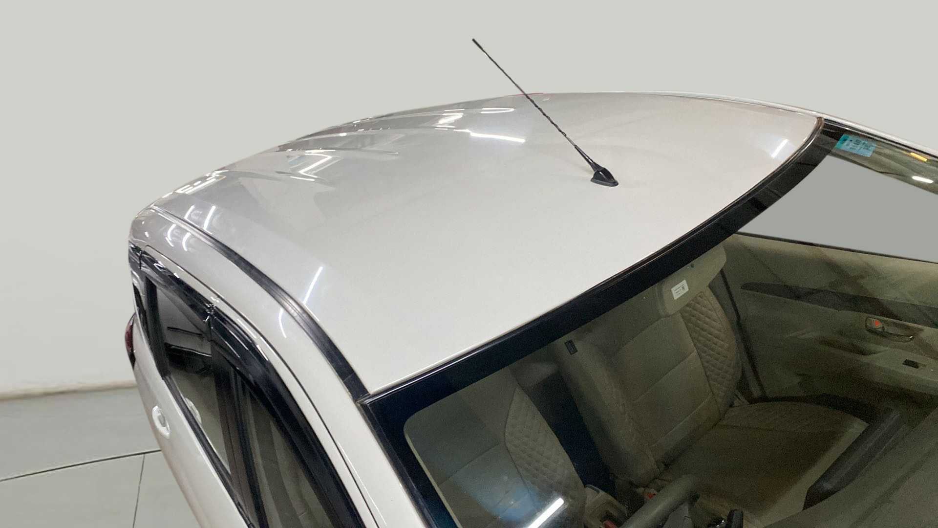 Roof and windshield view of a Maruti Suzuki Ertiga