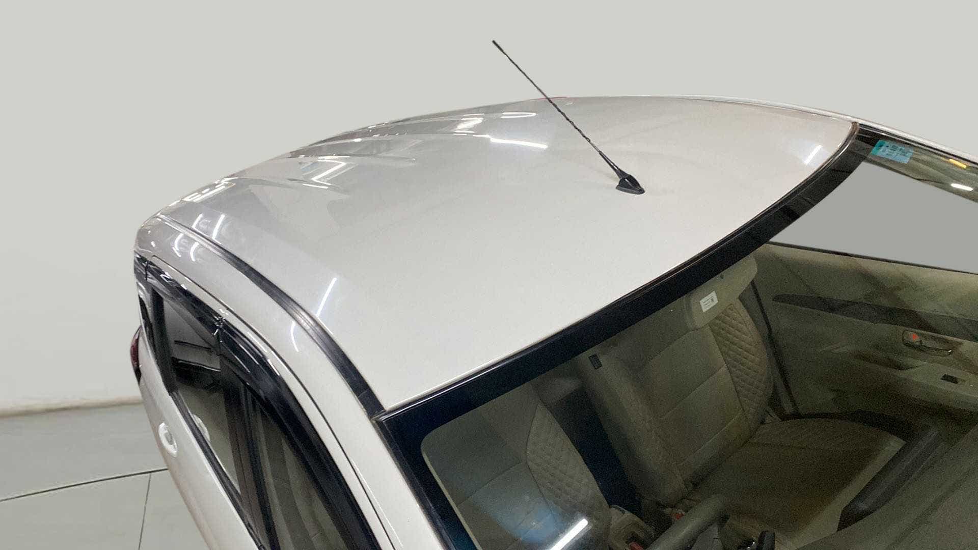 Roof and windshield view of a Maruti Suzuki Ertiga