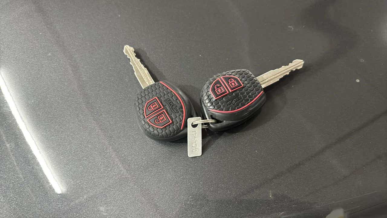 Car keys of a Maruti Suzuki FRONX