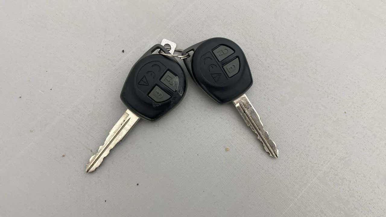 Pair of car keys for a Maruti Suzuki FRONX