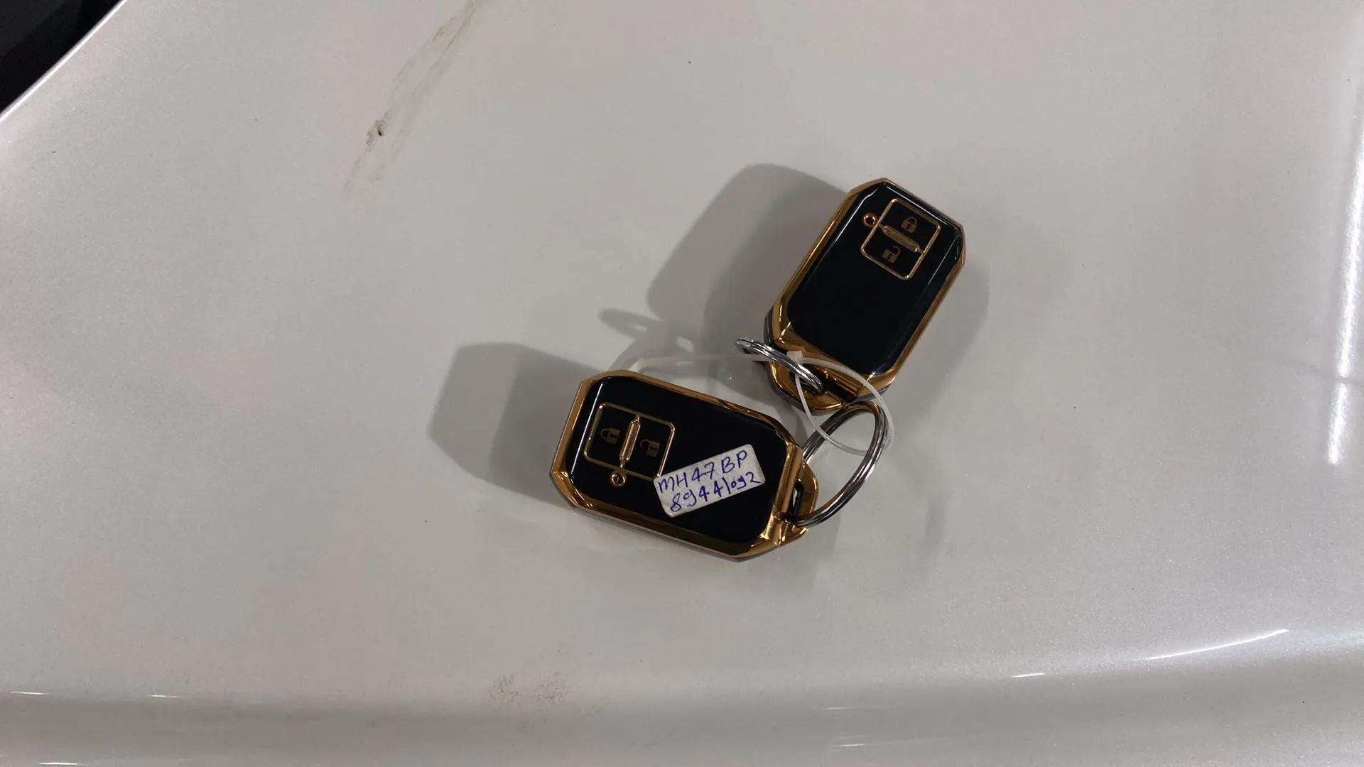 Key fobs of a Maruti Suzuki FRONX