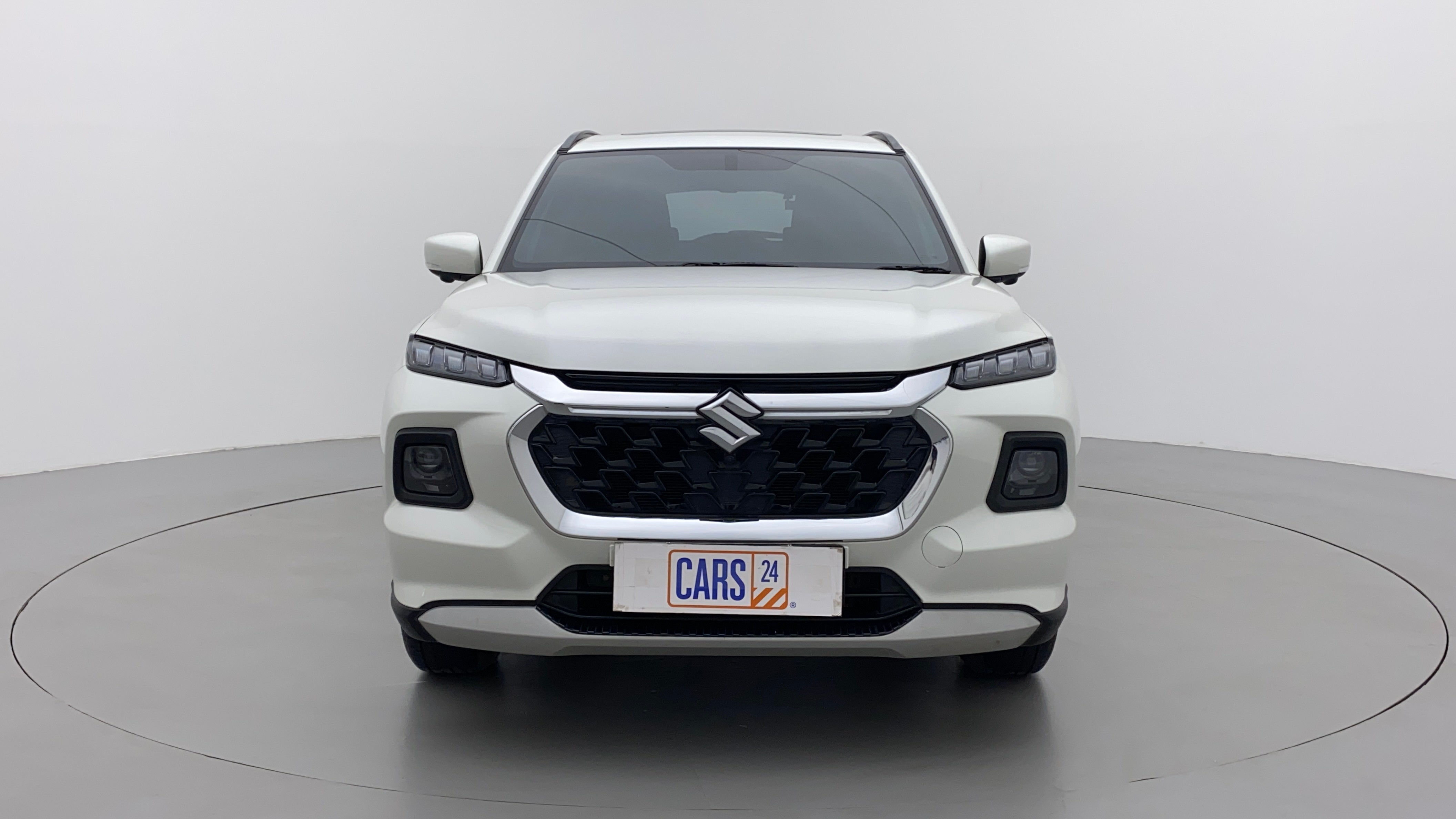 Front view of a Maruti Suzuki Grand Vitara
