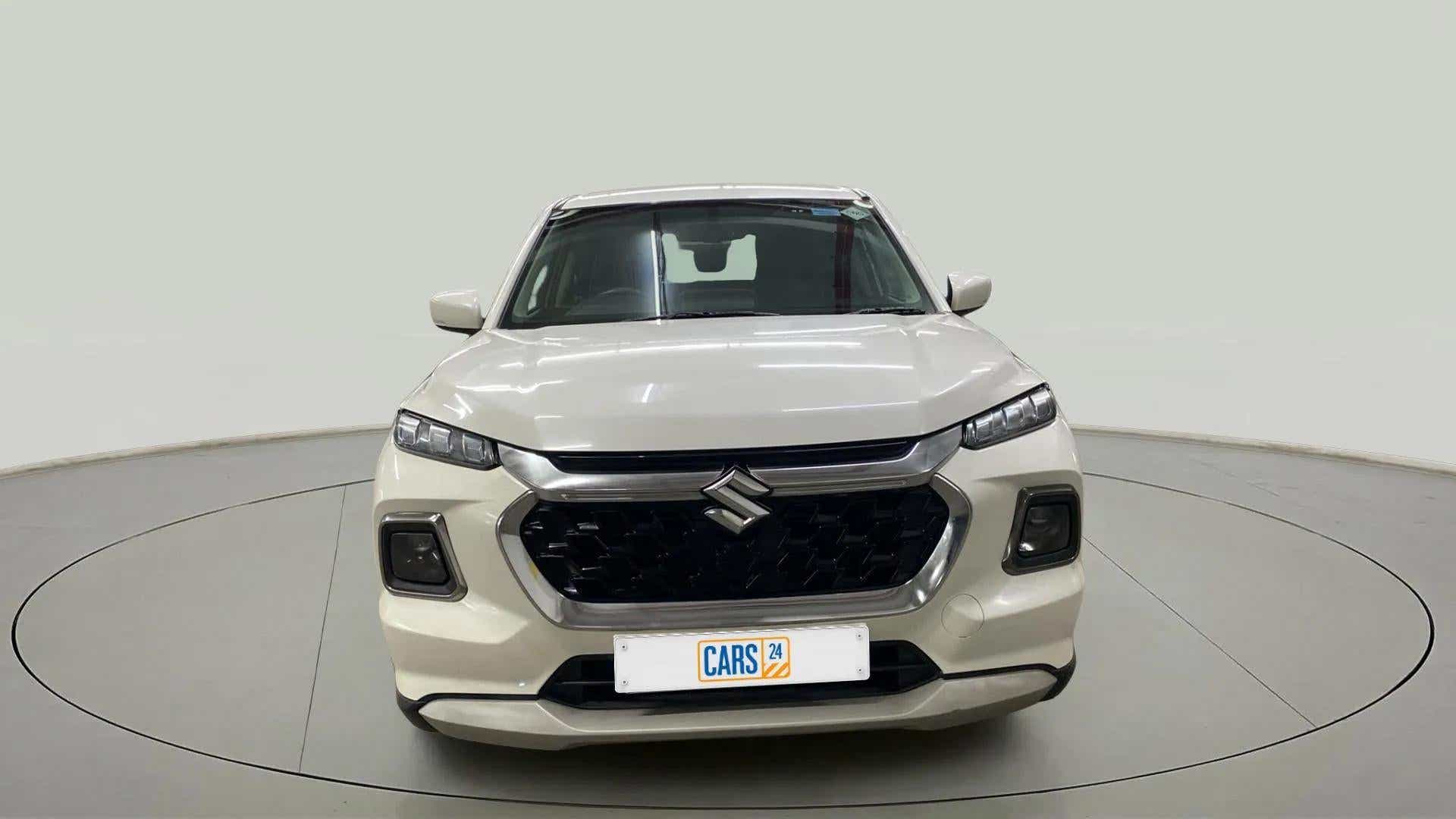 Front view of a Maruti Suzuki Grand Vitara