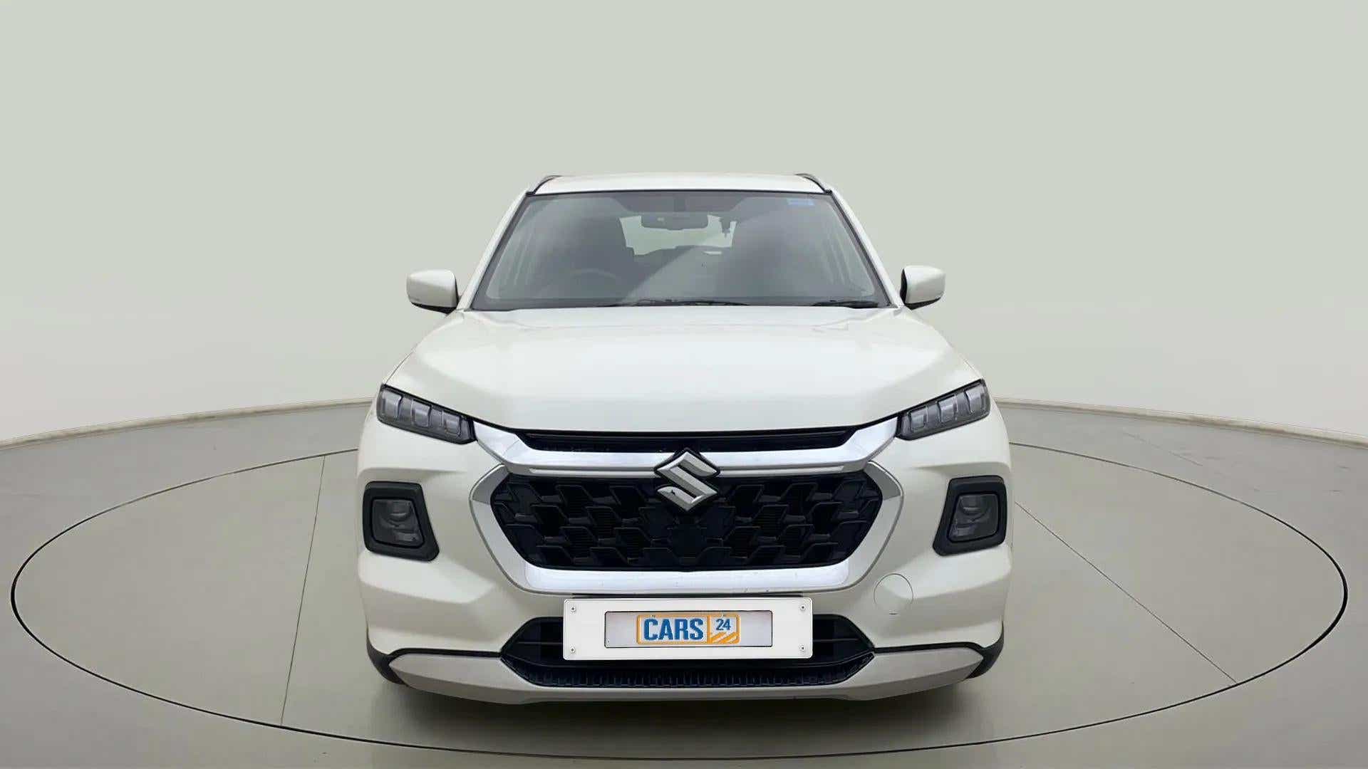 Front view of a Maruti Suzuki Grand Vitara