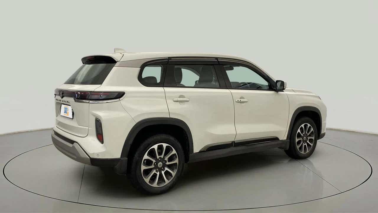 Rear three-quarter view of a Maruti Suzuki Grand Vitara