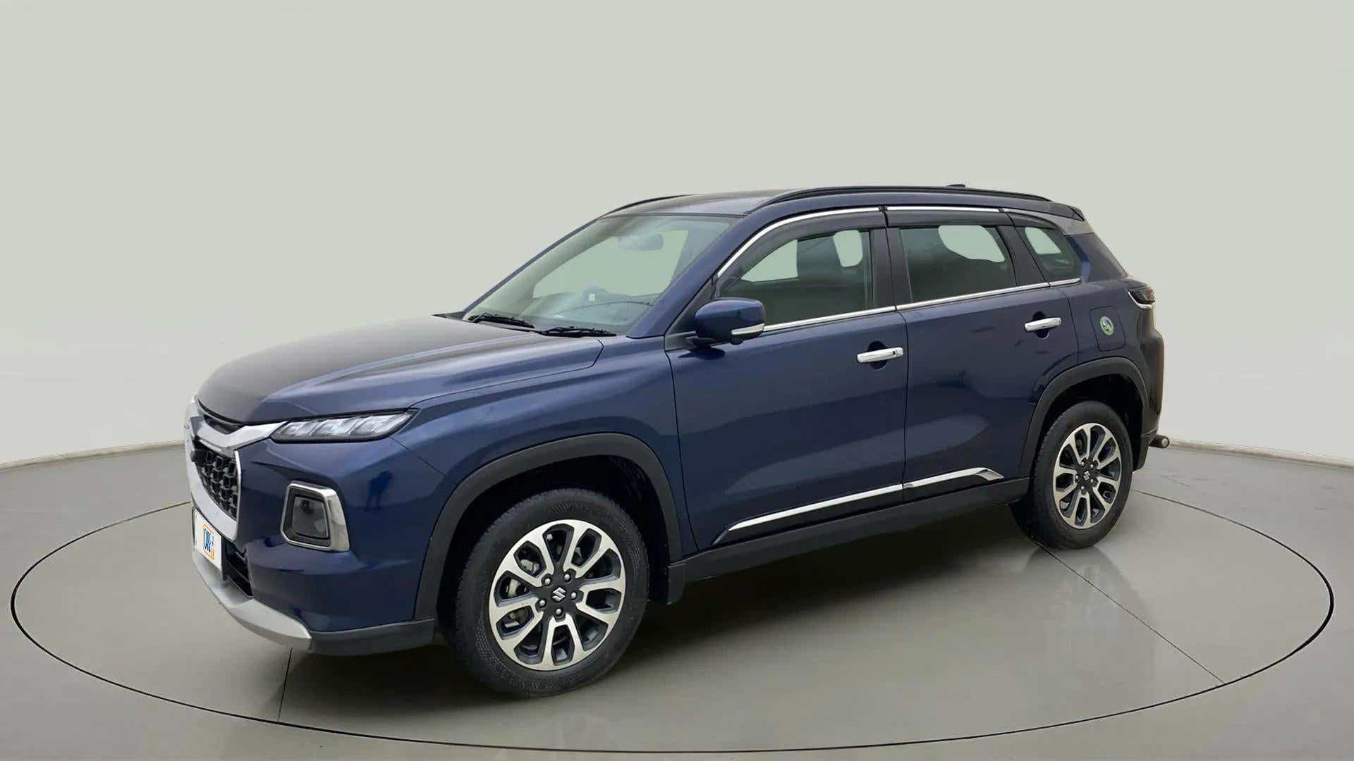 Front three-quarter view of a Nexa Blue Maruti Suzuki Grand Vitara