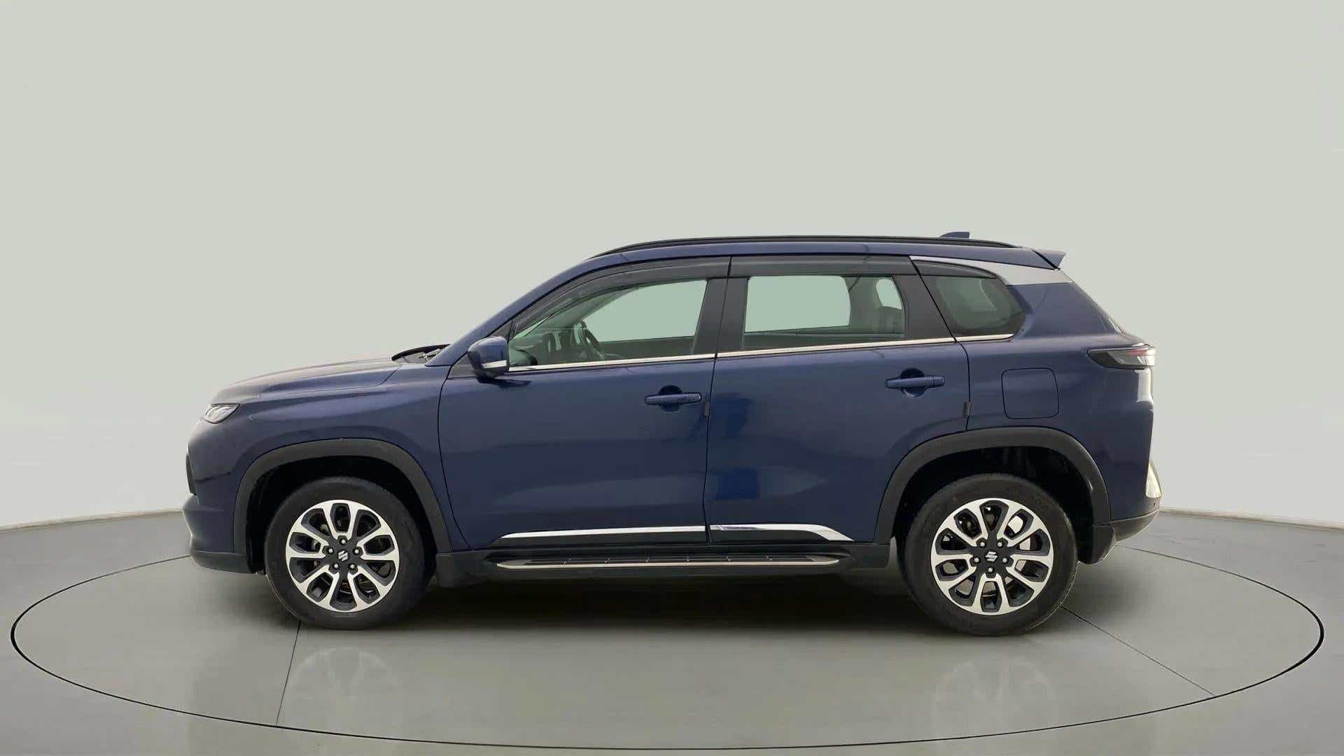 Side profile of a Maruti Suzuki Grand Vitara