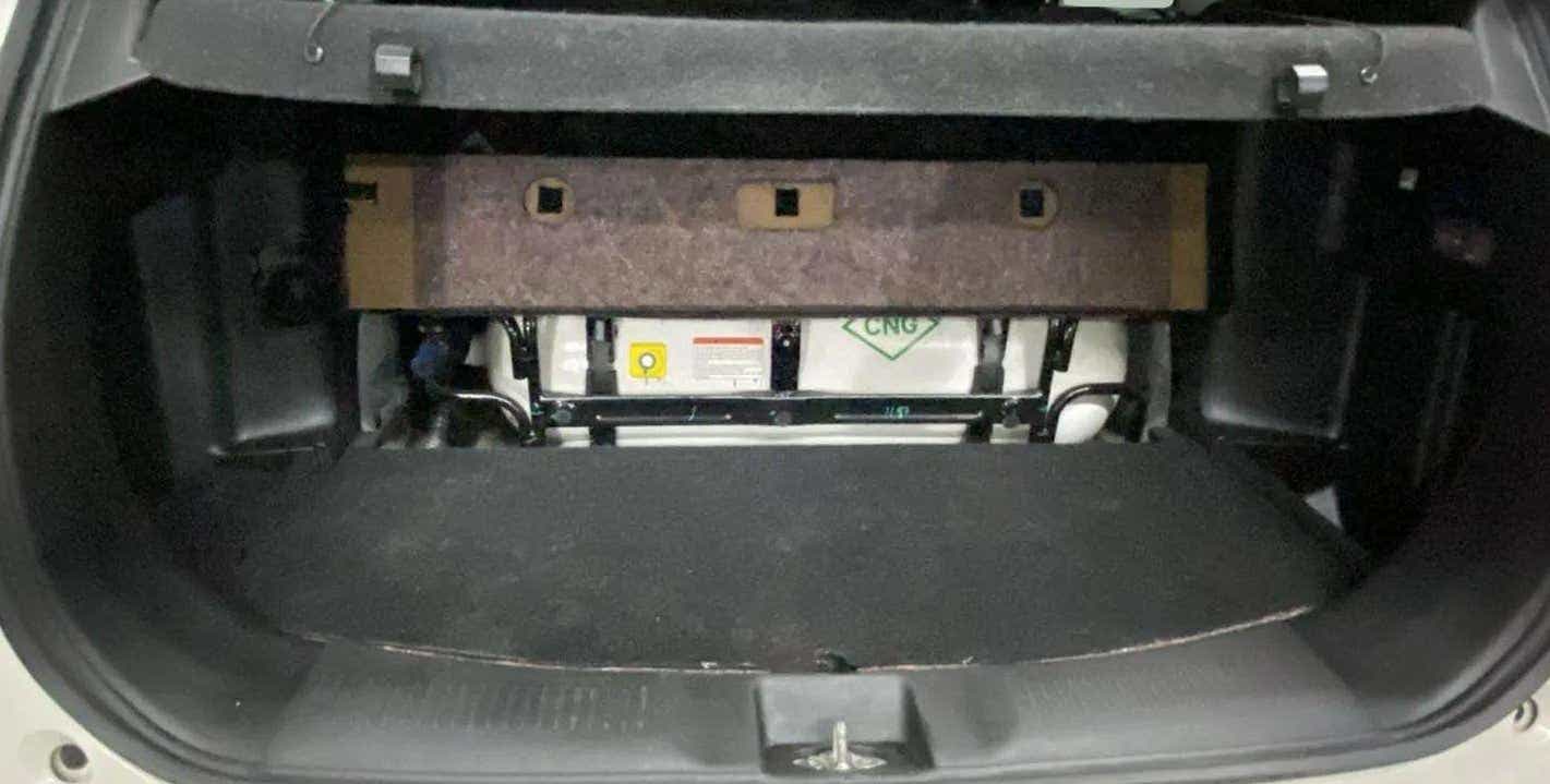 Boot space with cng tank of a Maruti Suzuki Grand Vitara