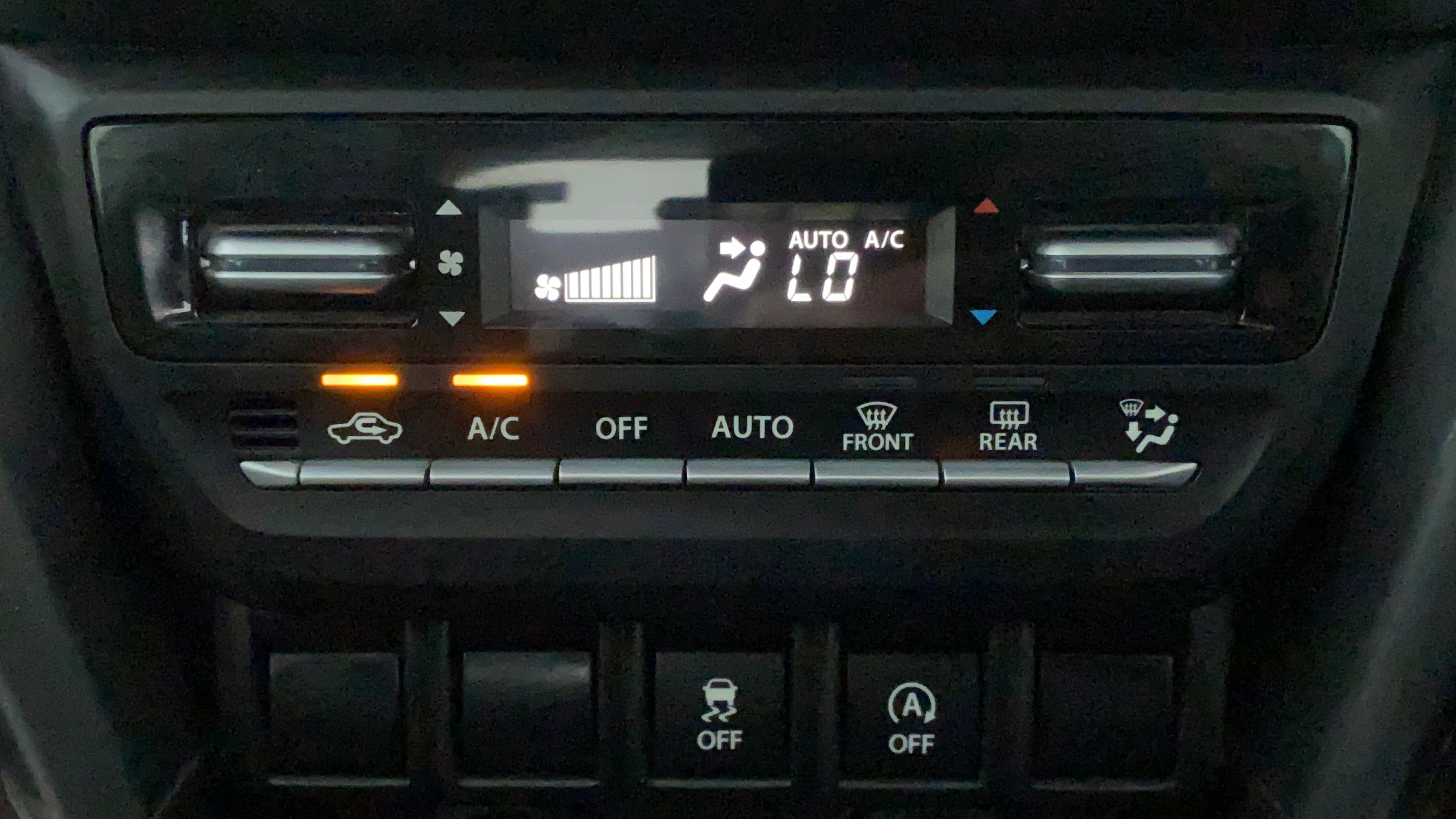 Air conditioning control panel of a Maruti Suzuki Grand Vitara