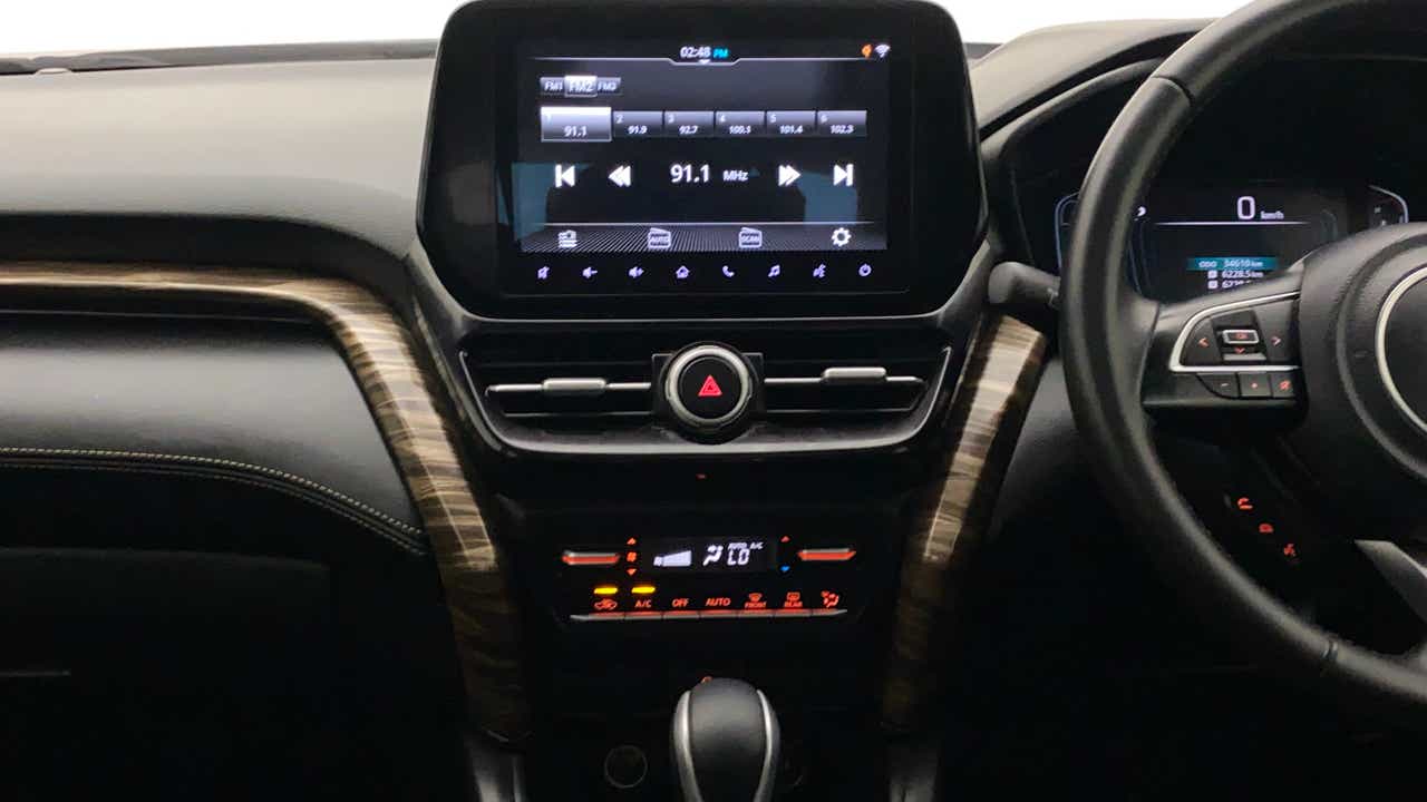 Interior dashboard of a Maruti Suzuki Grand Vitara