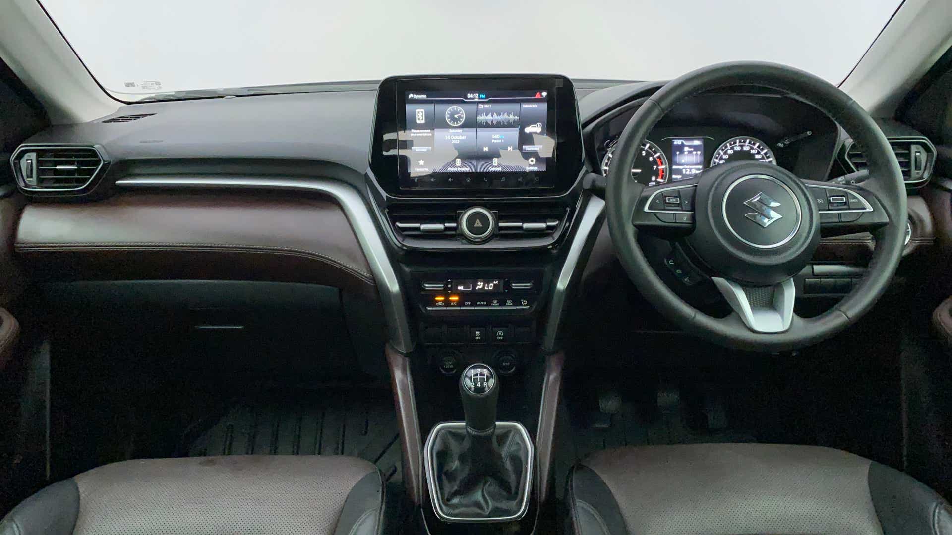 Dashboard and steering wheel of a Maruti Suzuki Grand Vitara