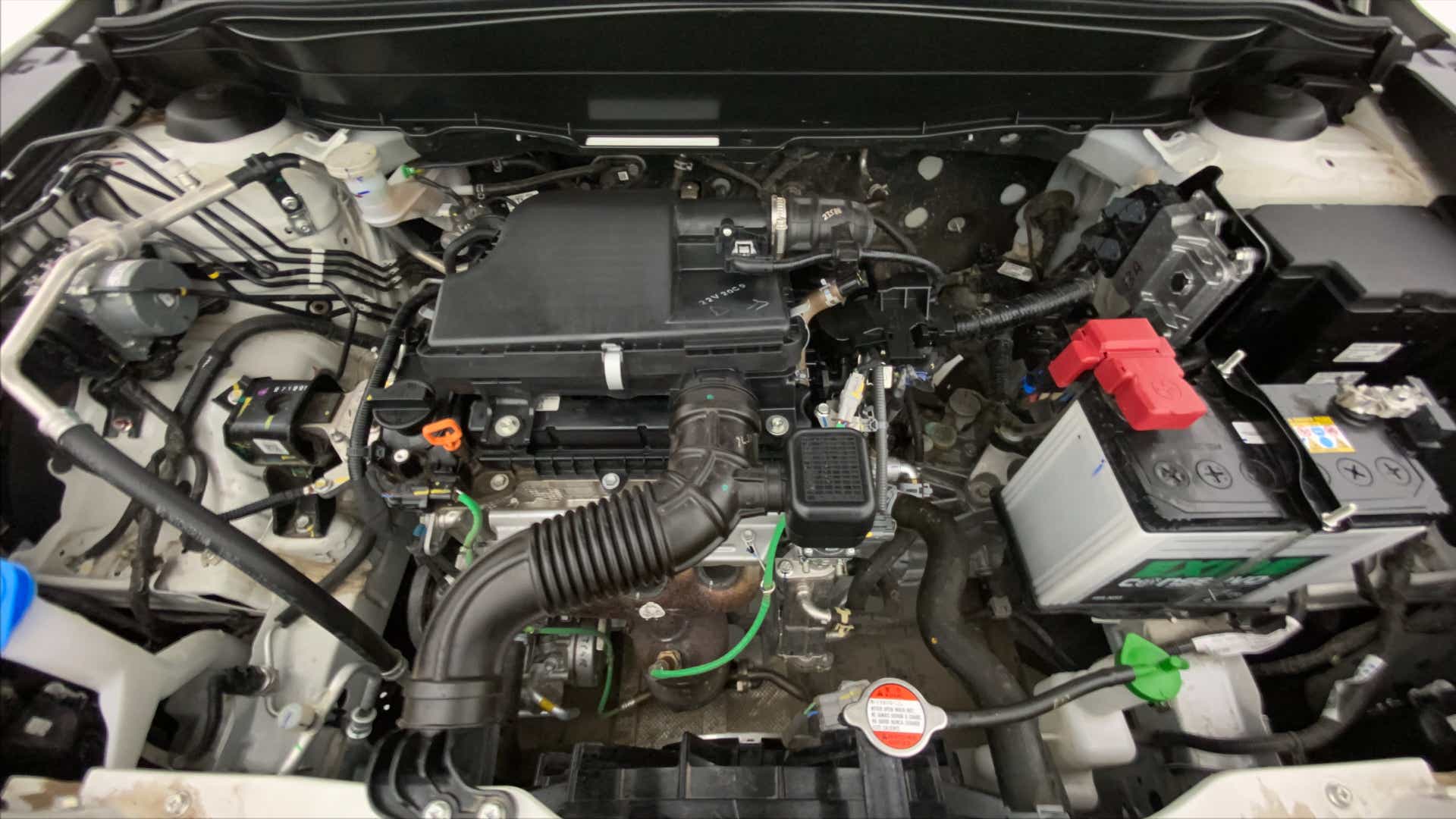 Engine bay of a Maruti Suzuki Grand Vitara
