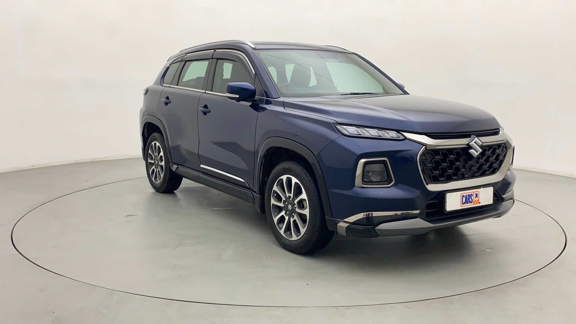 Front three-quarter view of a Maruti Suzuki Grand Vitara