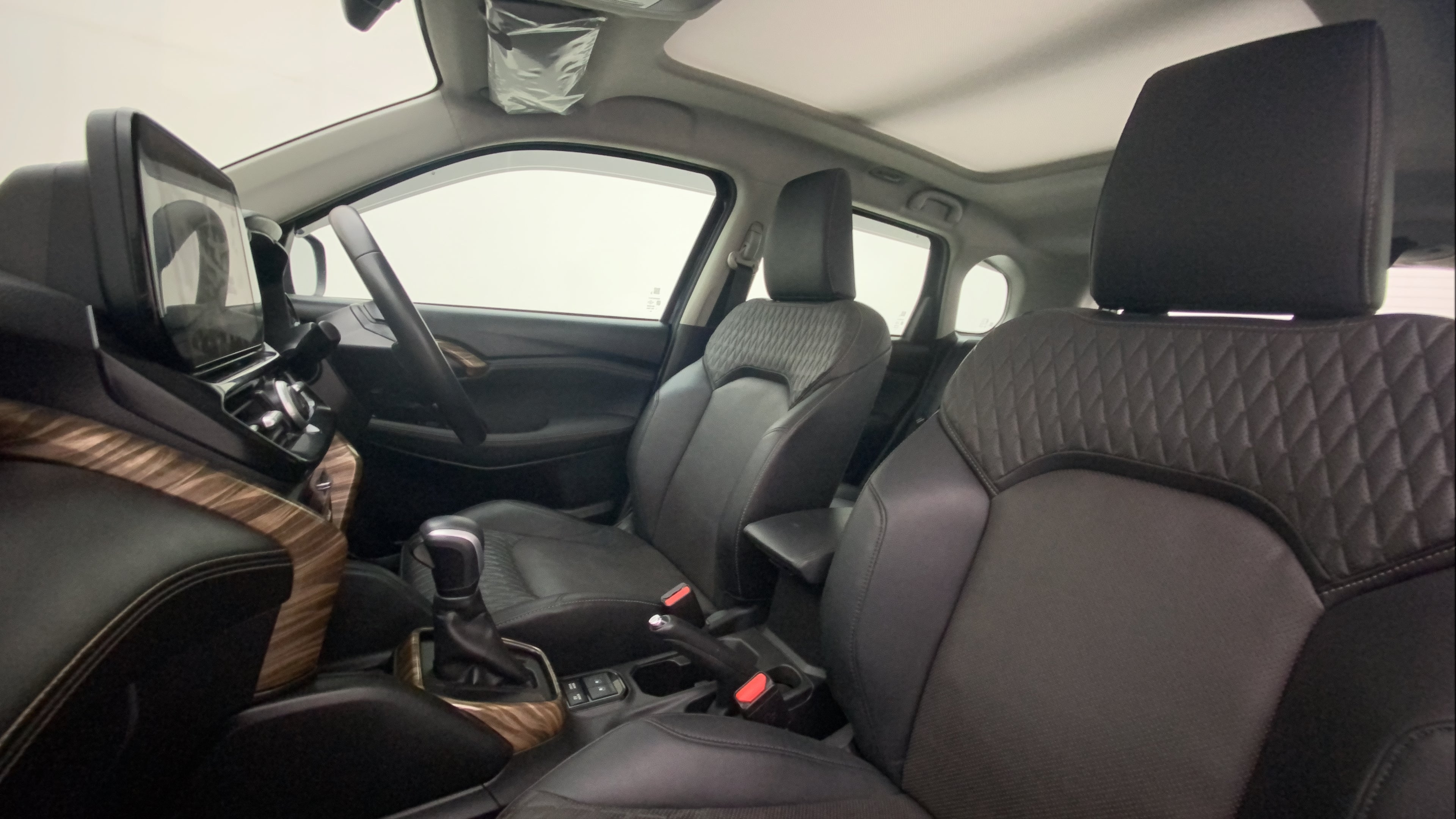 Front interior view of a Maruti Suzuki Grand Vitara