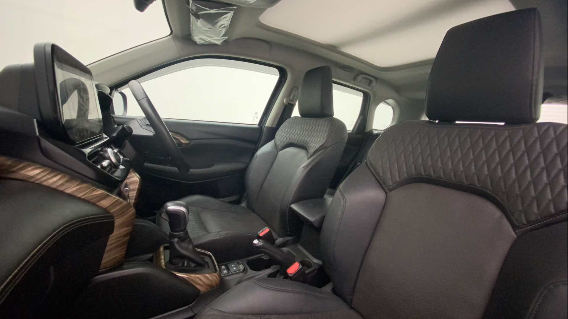 Front interior view of a Maruti Suzuki Grand Vitara