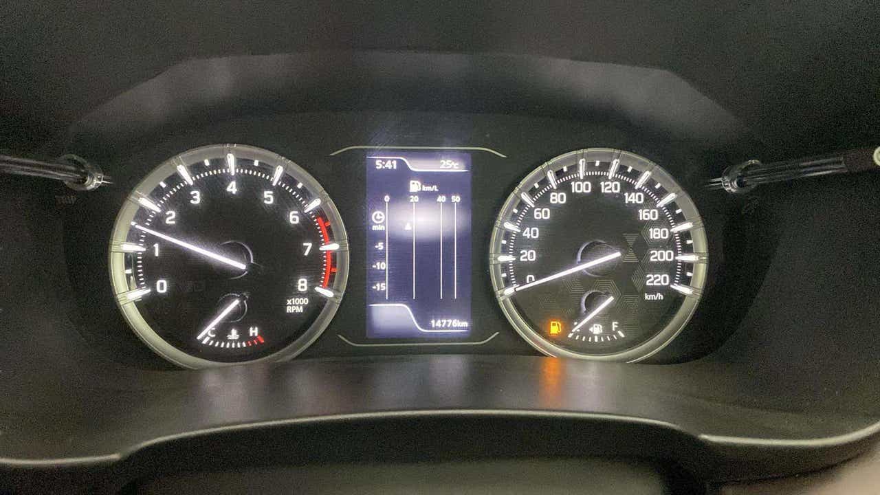 Instrument cluster of a Maruti Suzuki Grand Vitara