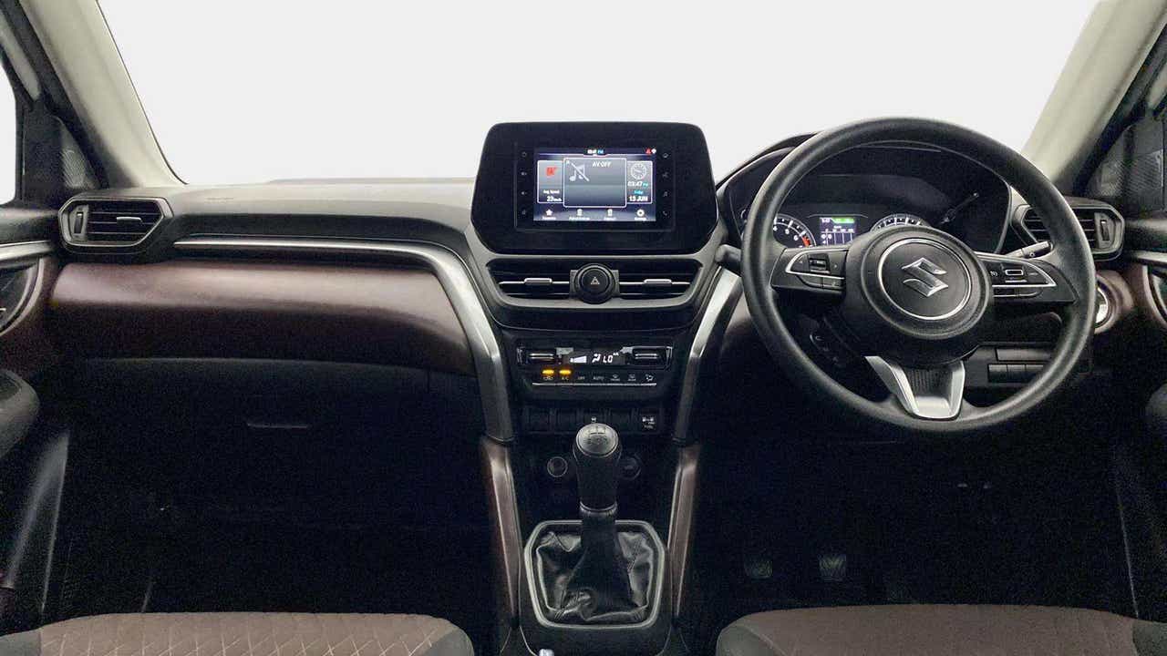 Dashboard and steering wheel of a Maruti Suzuki Grand Vitara
