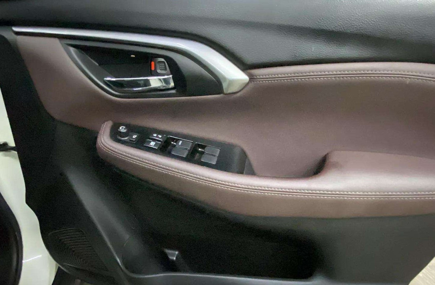 Interior door panel of a Maruti Suzuki Grand Vitara