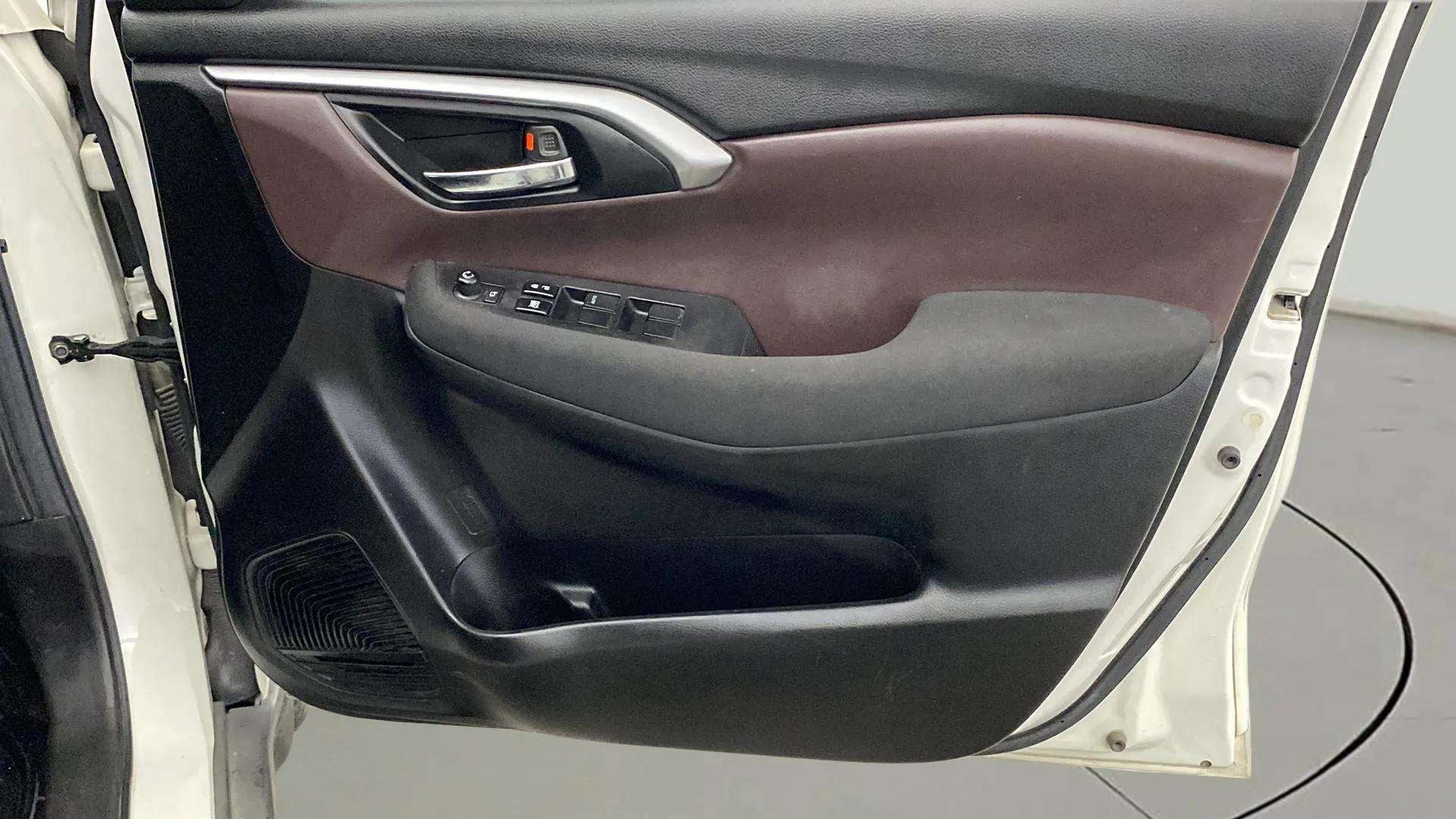 Interior front door panel of a Maruti Suzuki Grand Vitara