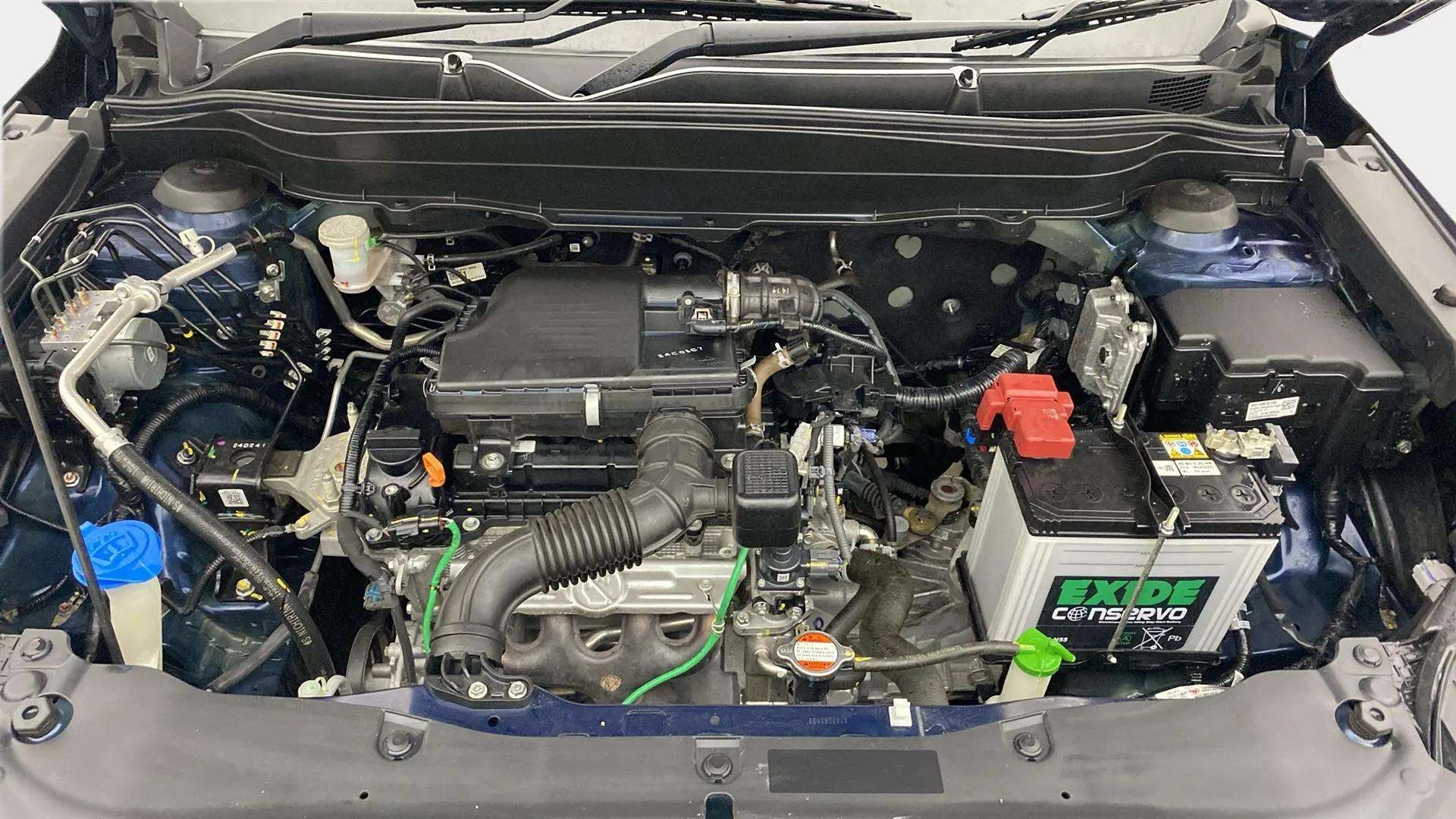 Engine bay of a Maruti Suzuki Grand Vitara