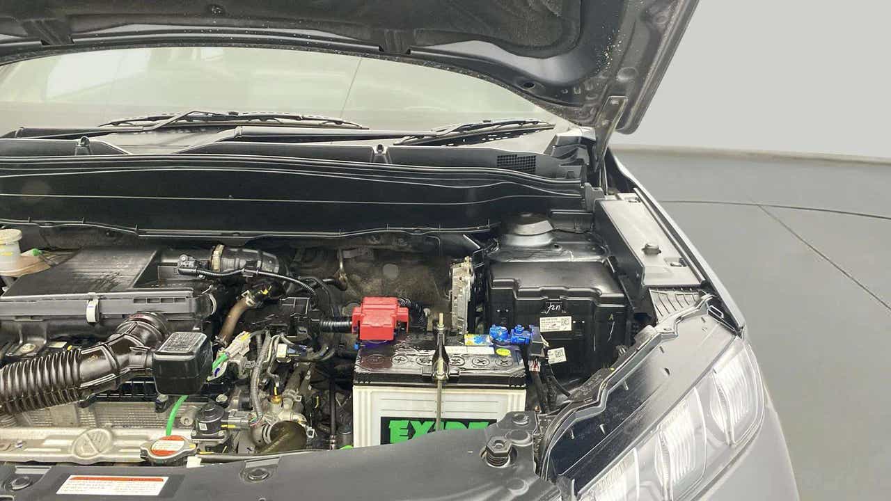 Engine bay of a Maruti Suzuki Grand Vitara