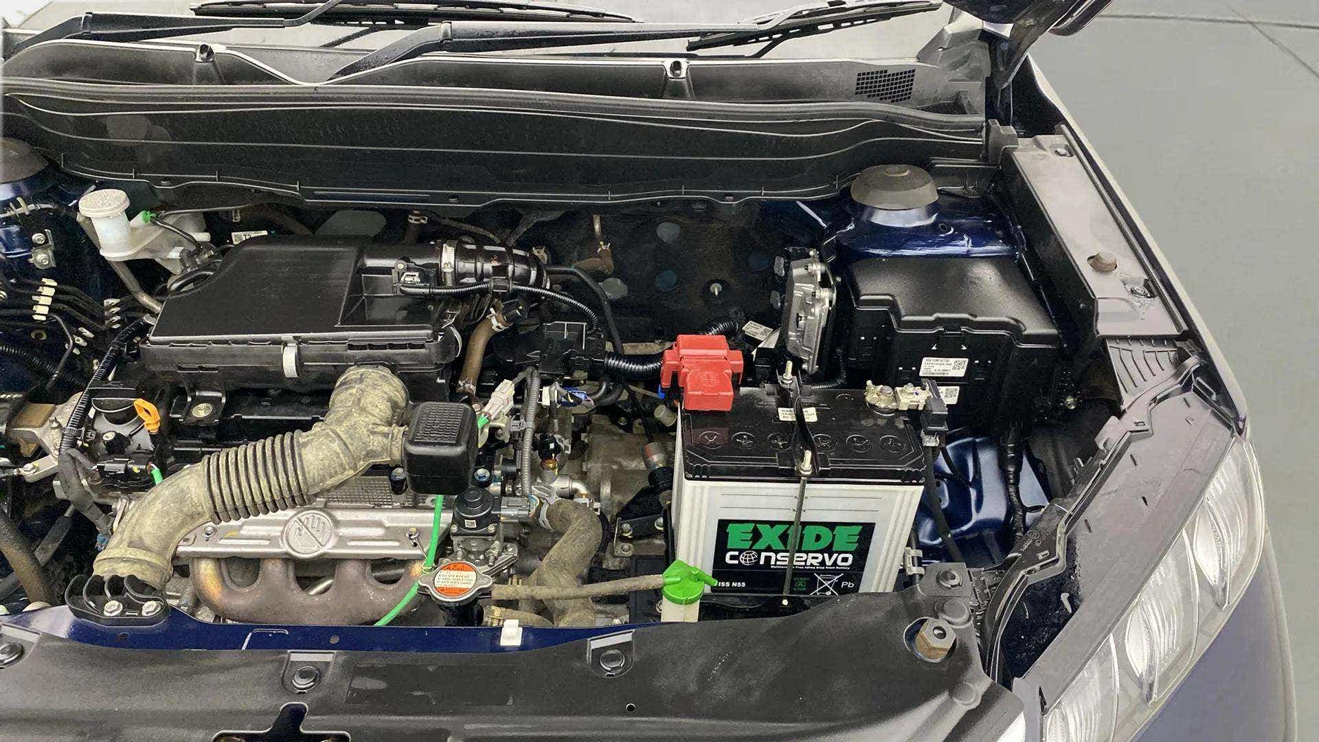Engine bay of a Maruti Suzuki Grand Vitara