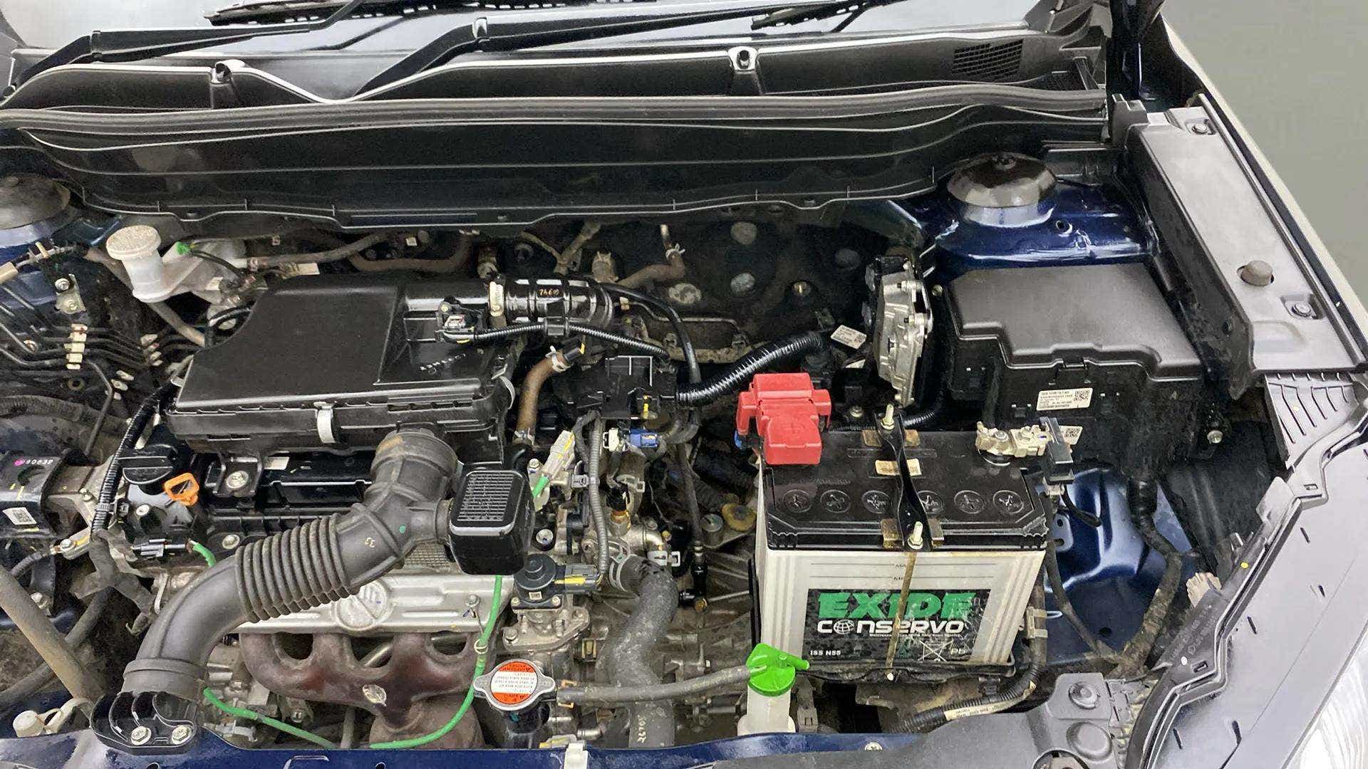 Engine bay of a Maruti Suzuki Grand Vitara