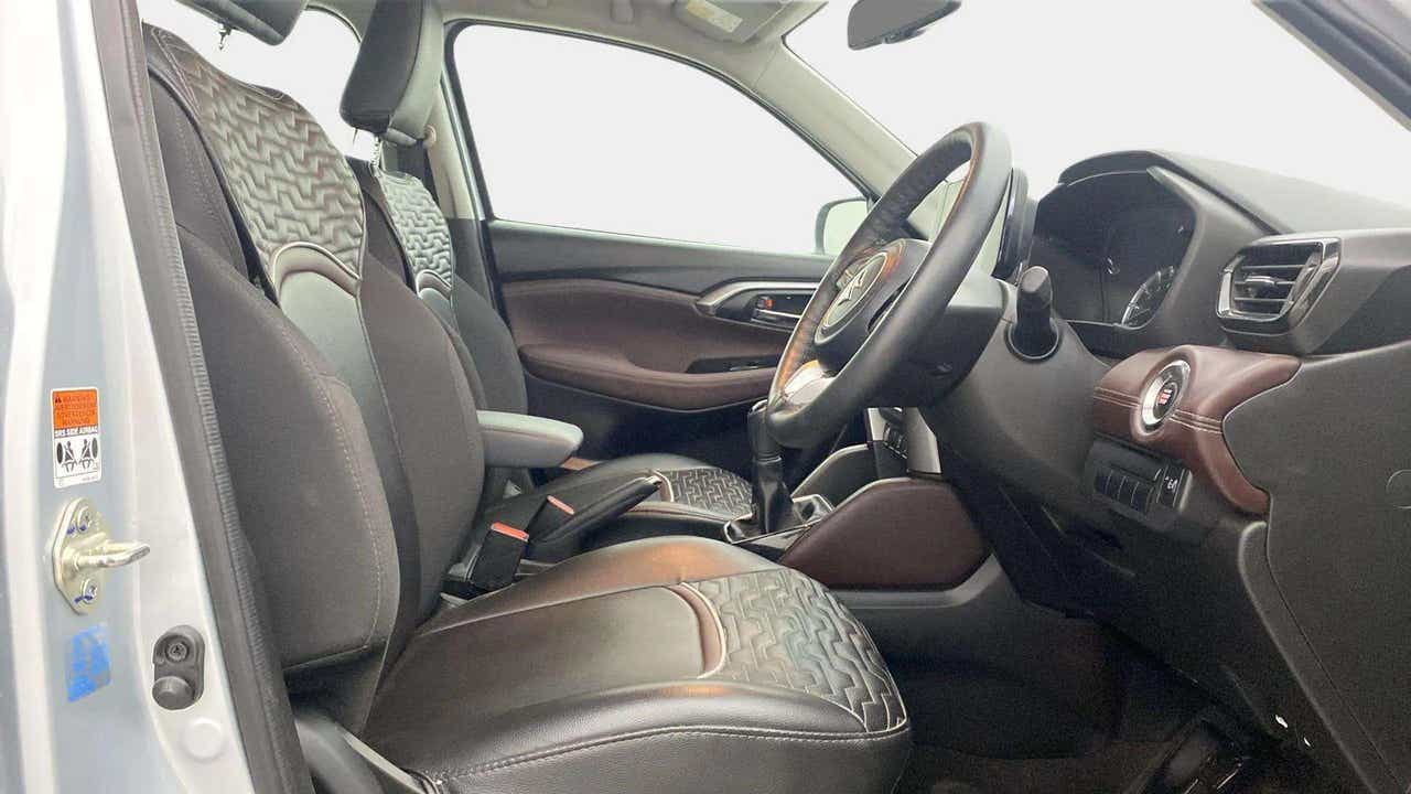Front interior view of a Maruti Suzuki Grand Vitara