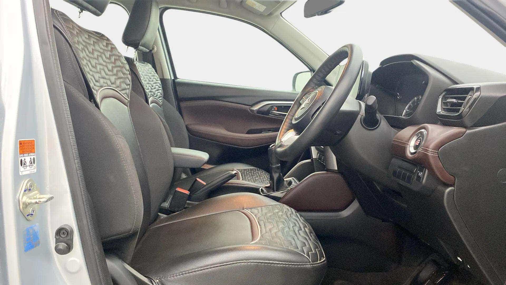 Front interior view of a Maruti Suzuki Grand Vitara