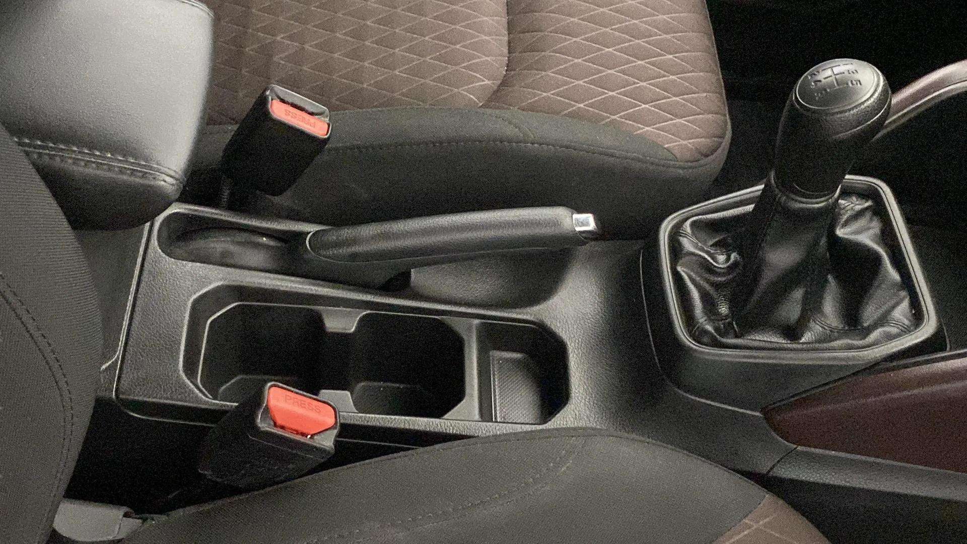 Center console with handbrake and gear shifter of a Maruti Suzuki Grand Vitara
