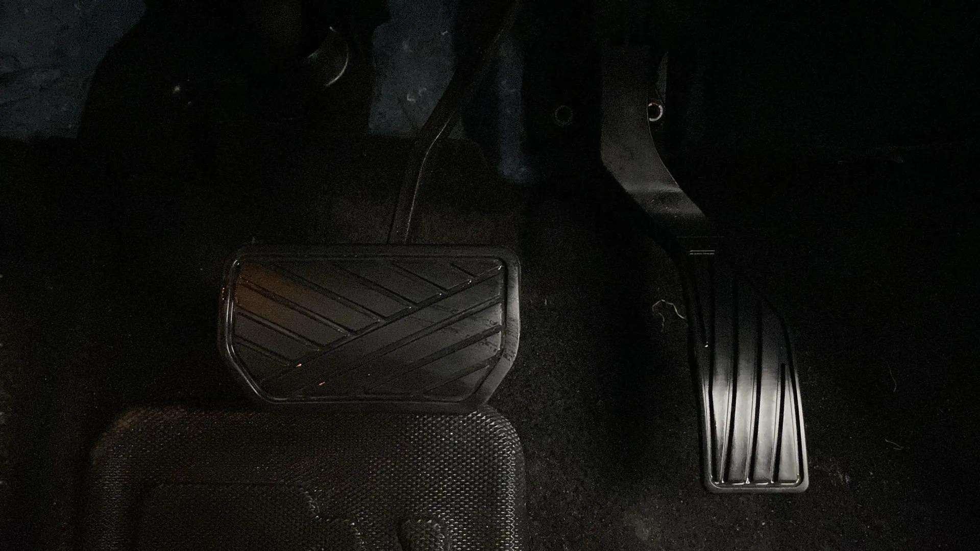 Foot pedals of a Maruti Suzuki Grand Vitara