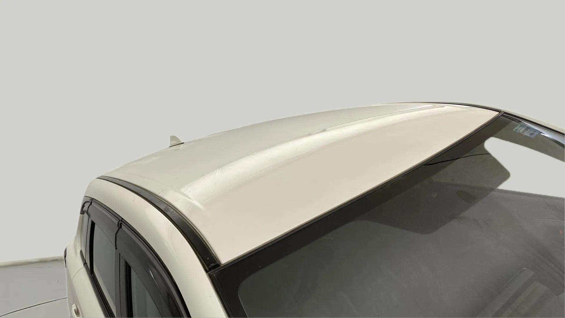 Roof section of a Maruti Suzuki Grand Vitara